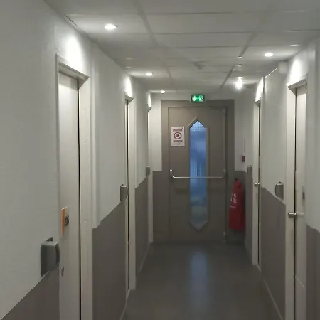 Premiere Classe Evry Sud - Mennecy *