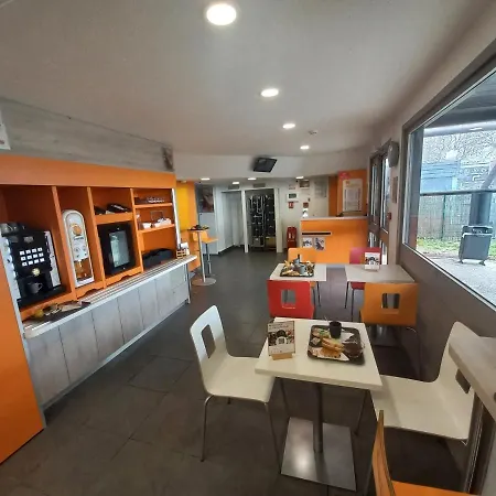 Hotel Premiere Classe Evry Sud - Mennecy