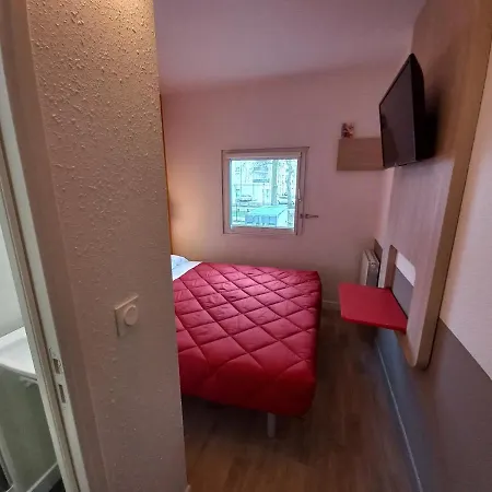 Premiere Classe Evry Sud - Mennecy Hotel *