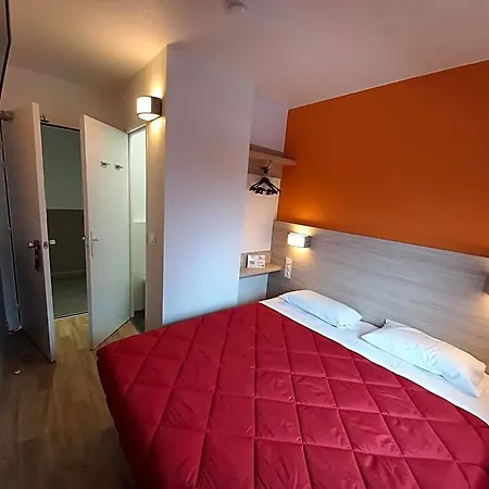 Premiere Classe Evry Sud - Mennecy Hotel